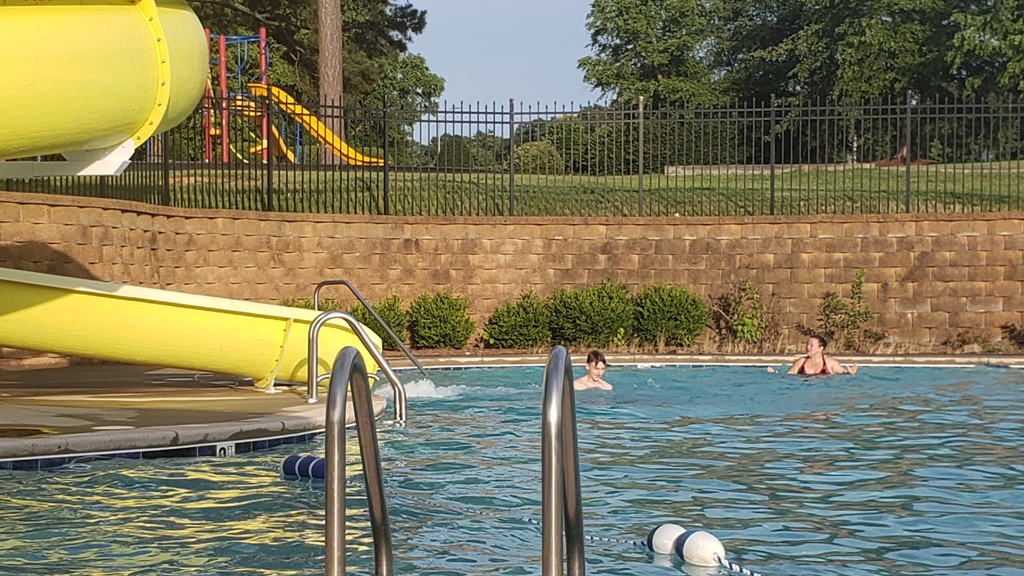 Holly Glen Pool 6/6/2020